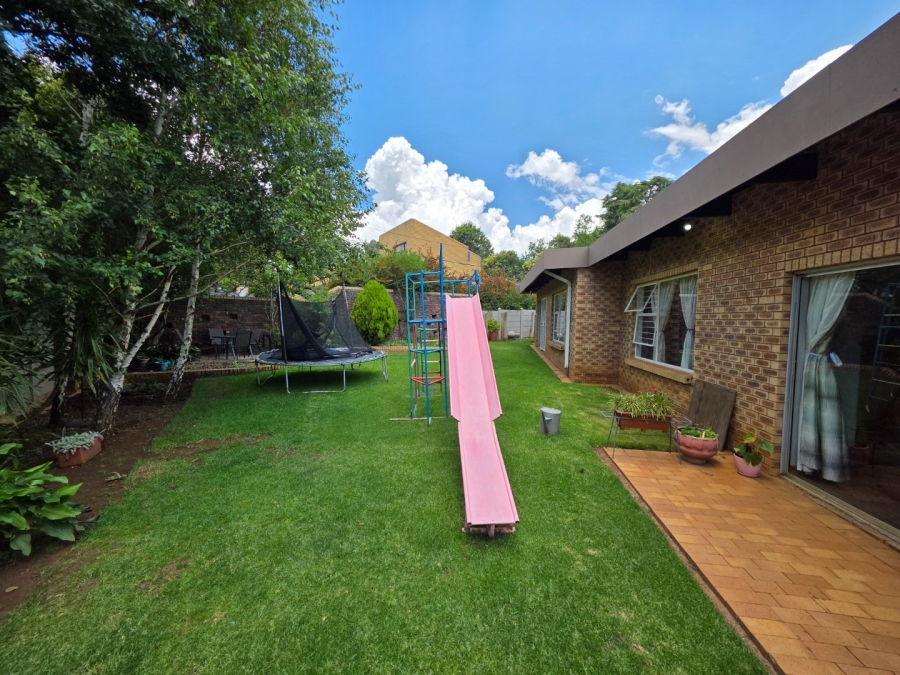 5 Bedroom Property for Sale in Panorama Free State